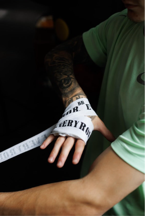 Wrapped In War (4.5m White)